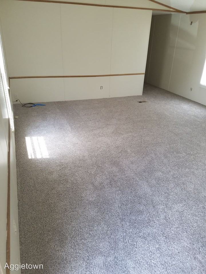 308 N Clay St - Photo 3 of 7