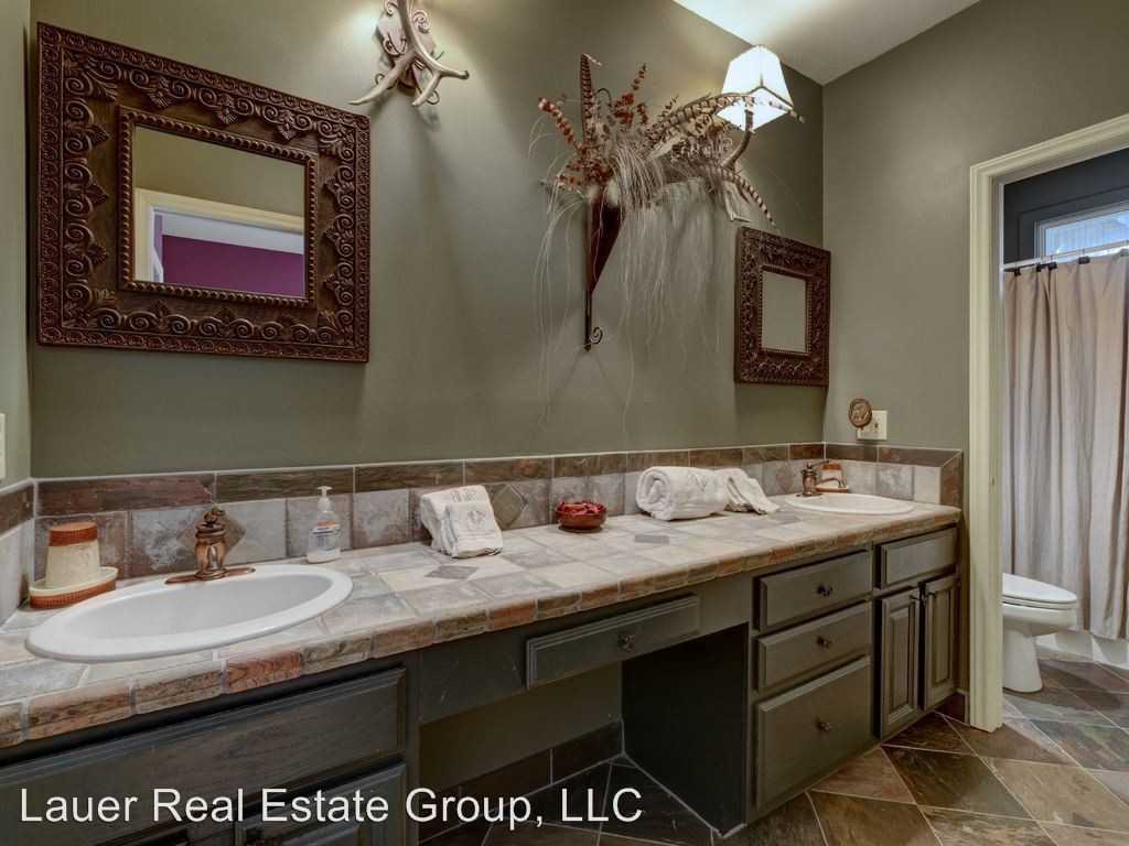 975 New Trillium Way - Photo 3 of 8