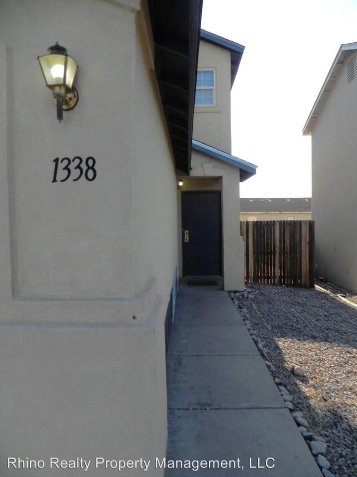 1338 Ojo Sarco St SW - Photo 3 of 36