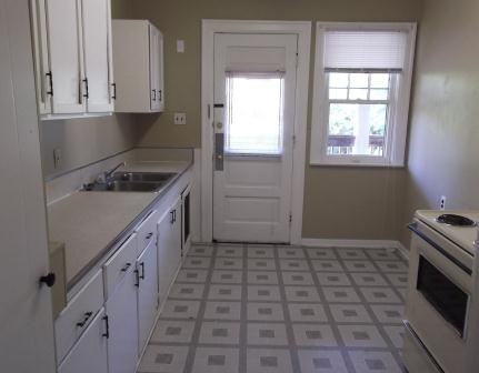 115 Clinton St. #4 - Photo 2 of 4