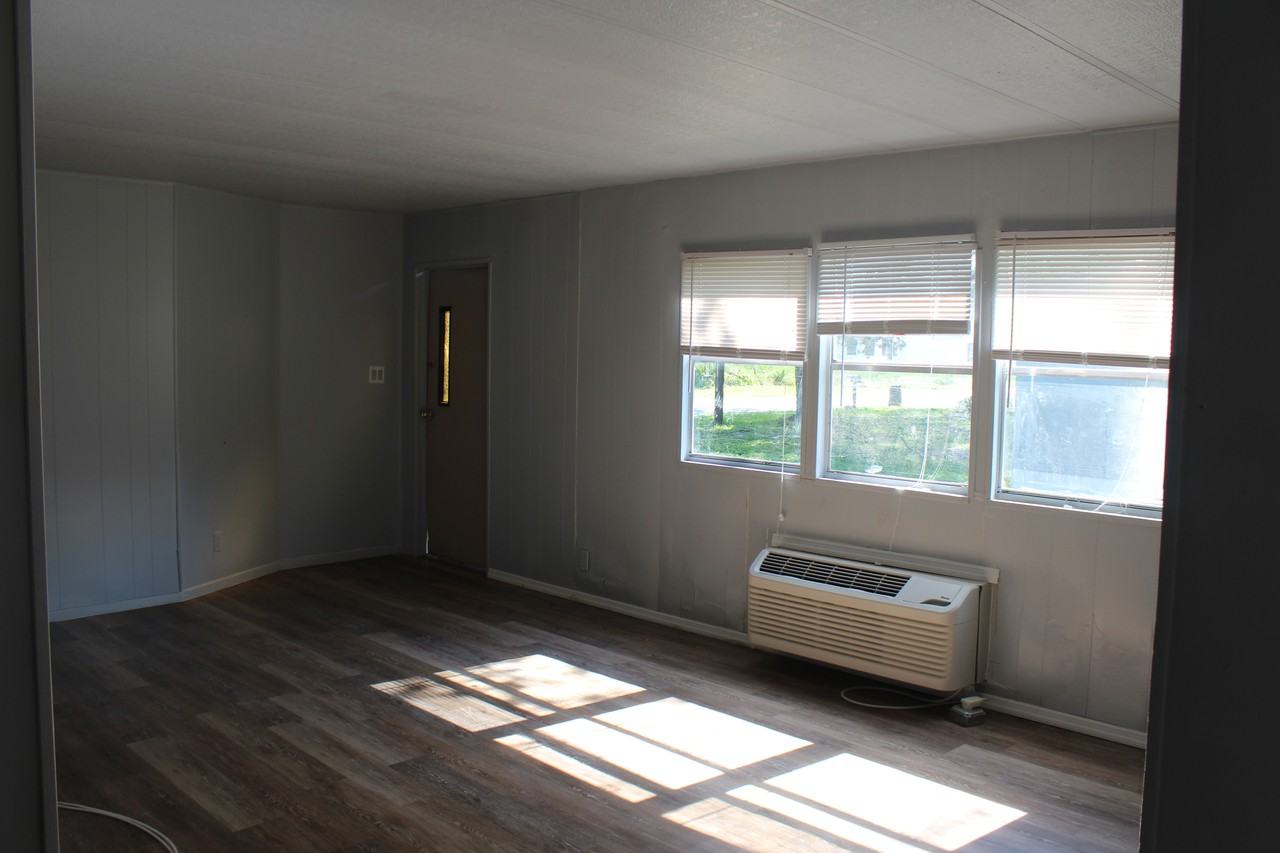 9435 Kiowa Dr - Photo 2 of 10