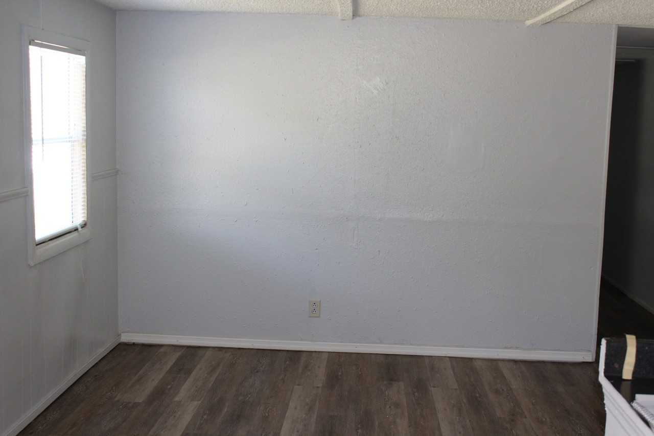 9445 Kiowa Dr - Photo 3 of 6