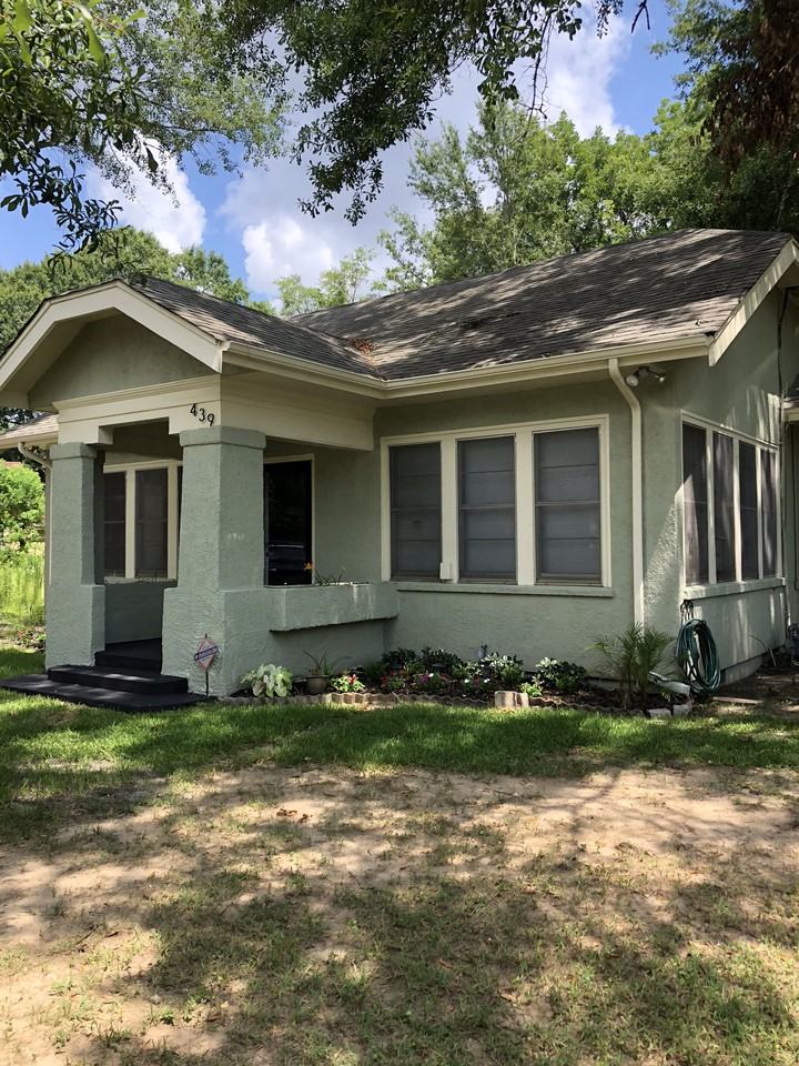 439 W 4th St - Photo 2 of 21