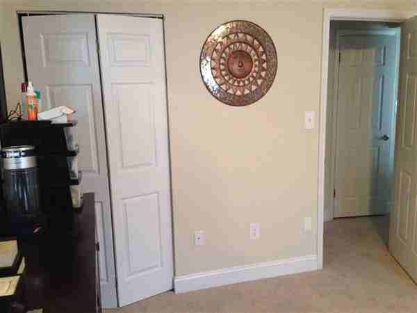 4847 W Braddock Road - Photo 3 of 10
