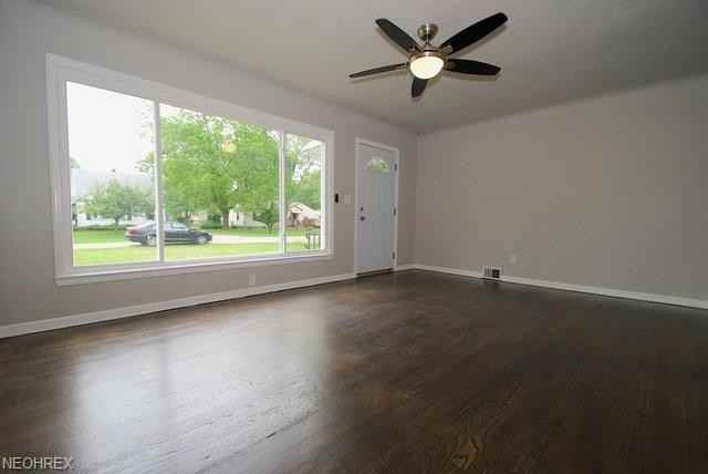 733 E 349th St - Photo 3 of 13