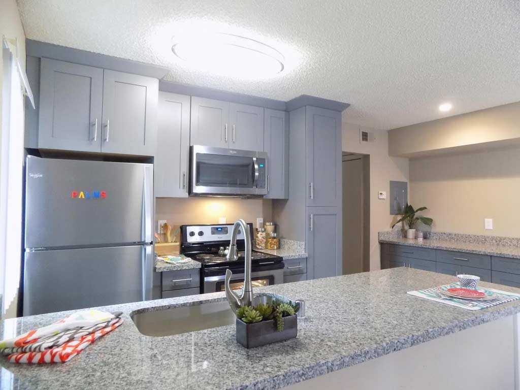 THE PALMS APARTMENT HOMES - Photo 5 of 21