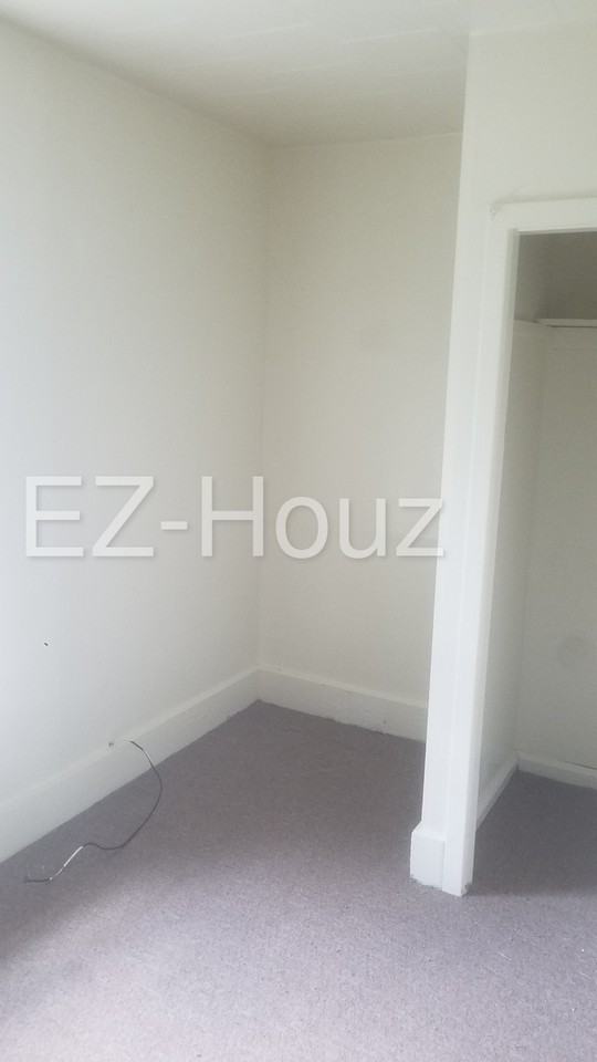 169 Wecker St - Photo 3 of 34