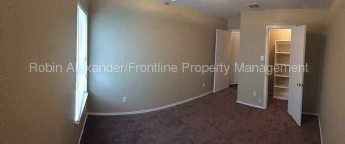 527 Elk Run Dr - Photo 2 of 14