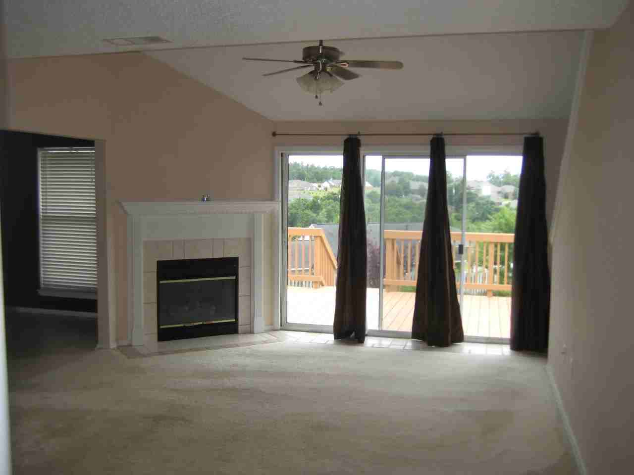 911 Maracel Loop - Photo 2 of 31