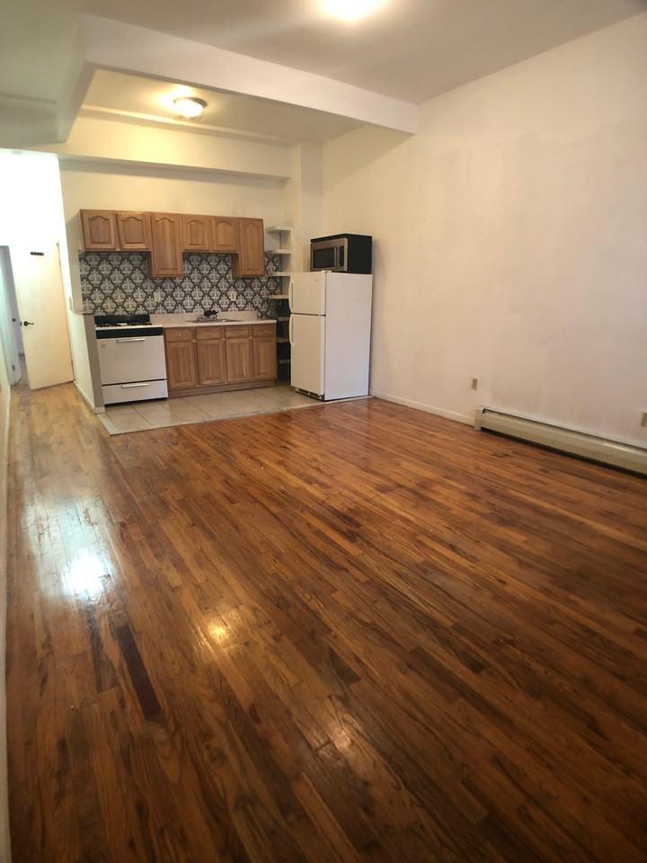 10 Claver Place #1BB