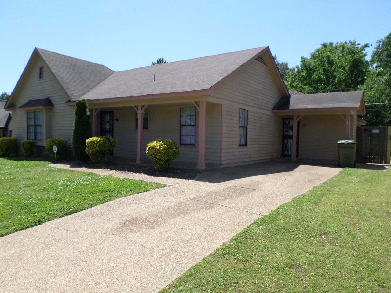 4741 Stoney Hill Dr - Photo 2 of 6