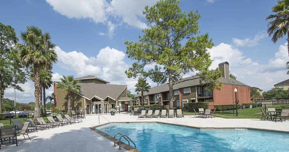 Chatham Village Apartments - Photo 2 of 21