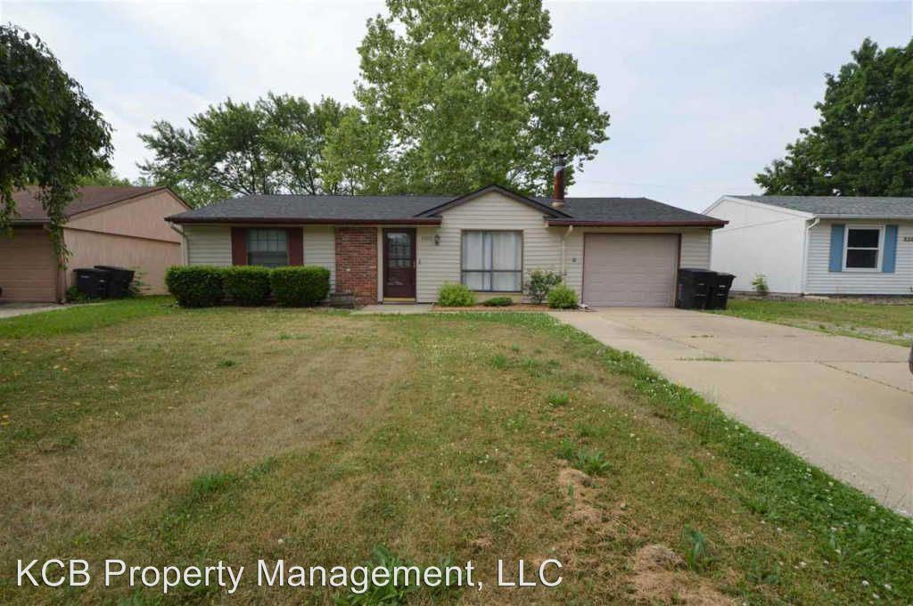 2203 Brady Ln - Photo 2 of 10