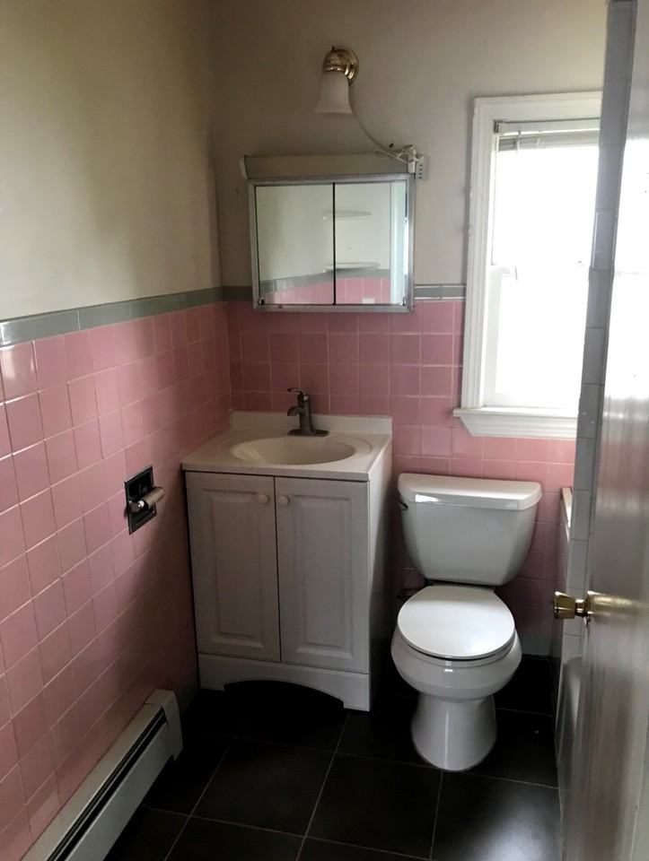174 W Washington Ave - Photo 3 of 9