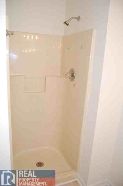 3825 West Ave - Photo 3 of 9