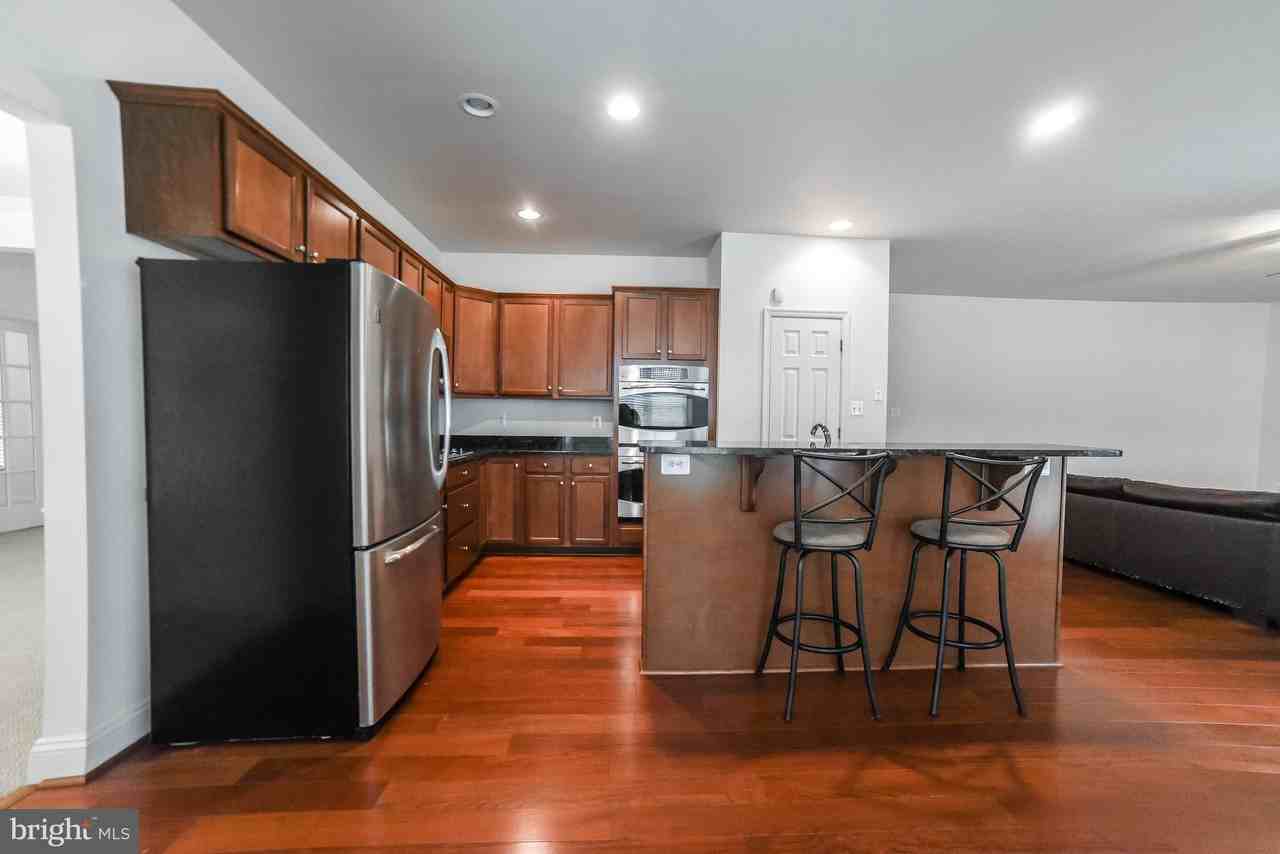 42118 McIntosh Ct - Photo 3 of 30