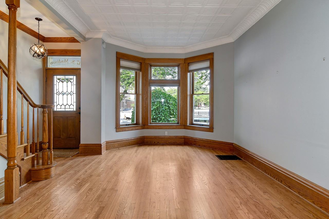 17 S Madison Ave - Photo 2 of 17