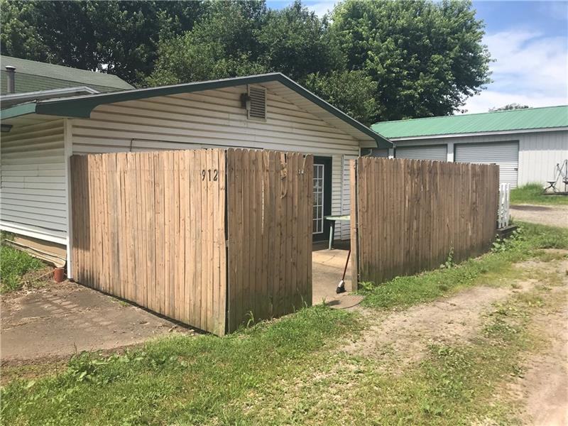 912 New Castle Rd - Photo 2 of 16