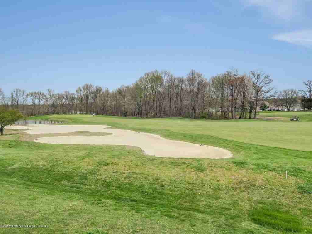 426 St Andrews Pl - Photo 3 of 5