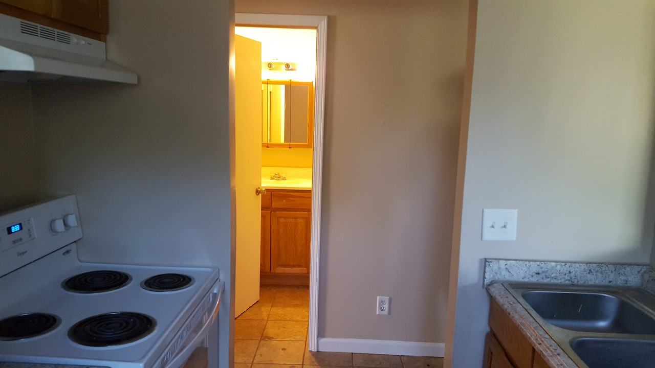 940 Dubois Road - Photo 2 of 11