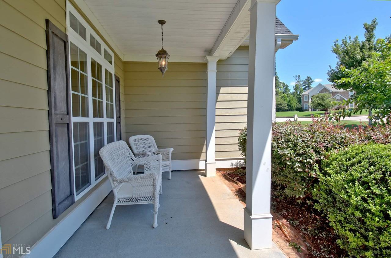 170 Diana Dr - Photo 3 of 36