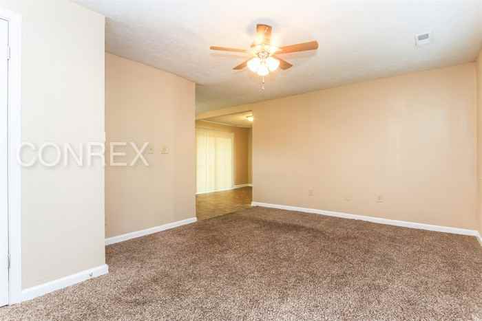 6220 Old Mill Dr - Photo 2 of 8