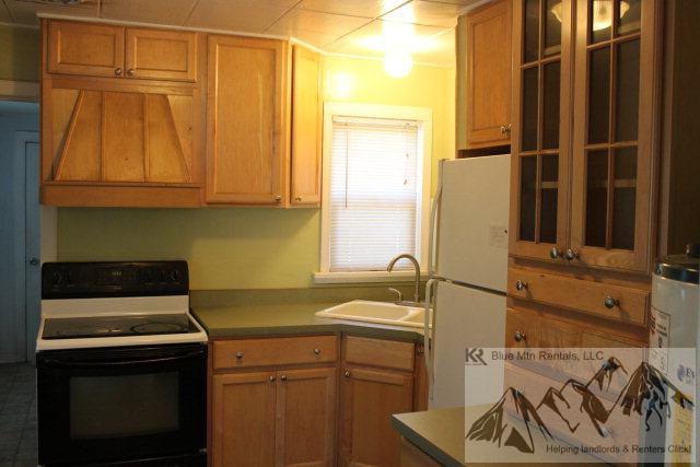 115 Southeast 9th Street - Photo 2 of 10