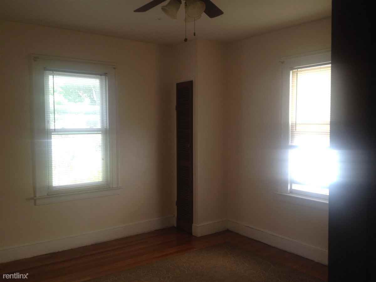 23 Treadwell St - Photo 3 of 8