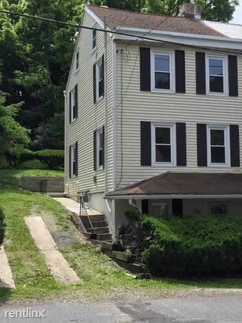 471 S Wyomissing Ave - Photo 2 of 50