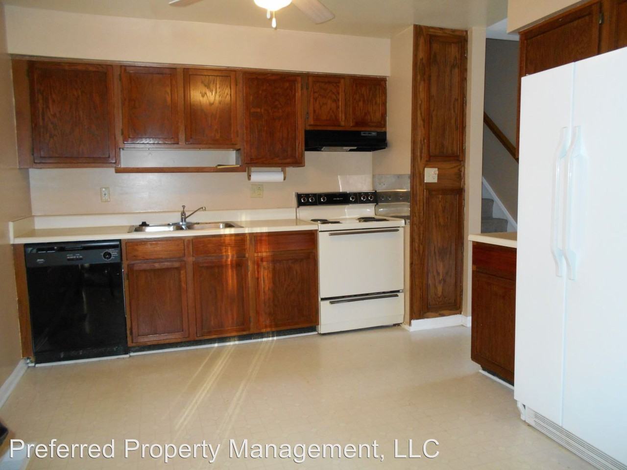 10700 Cobblestone Dr - Photo 3 of 8