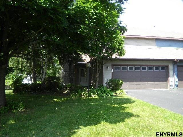 24 Sandhurst Dr - Photo 3 of 28