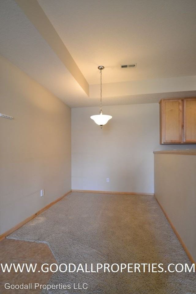 3400 SE Glenstone Dr #6 - Photo 3 of 9