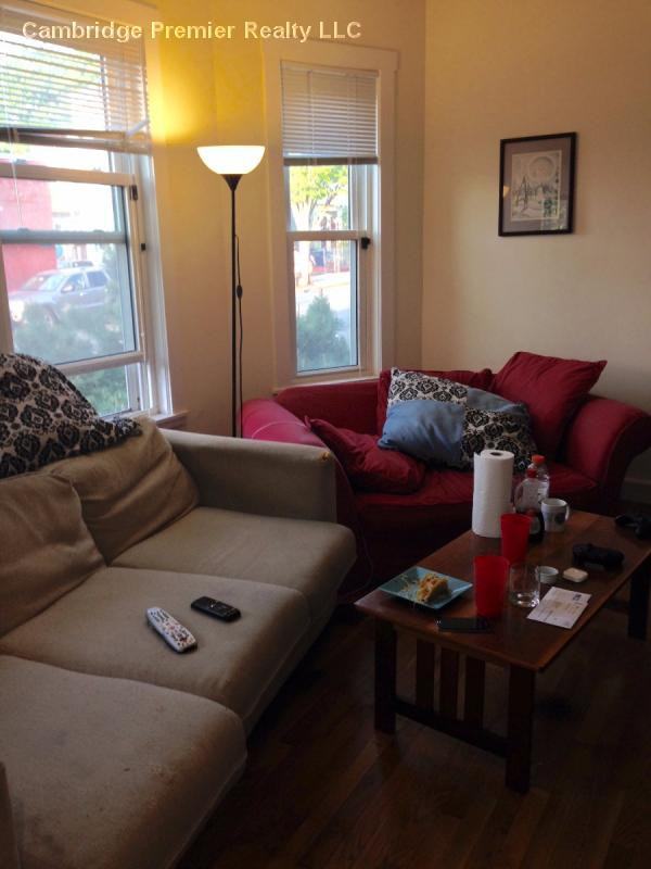 364 Highland Avenue - Photo 3 of 25