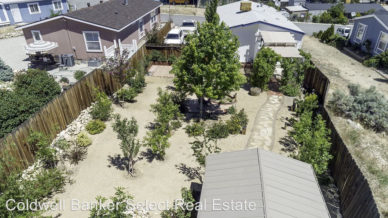 253 Miriam Way - Photo 2 of 18