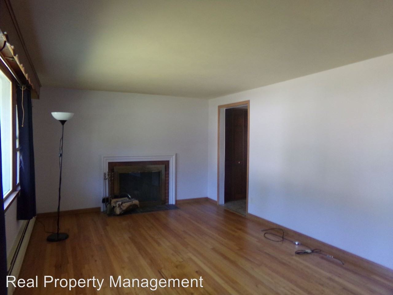27 Washburn Dr - Photo 2 of 22