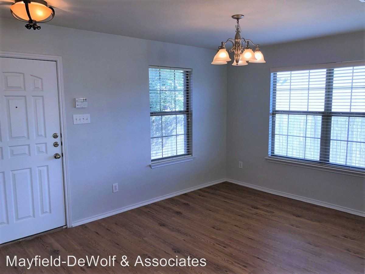 1306 Casa Blanca Cove - Photo 2 of 16