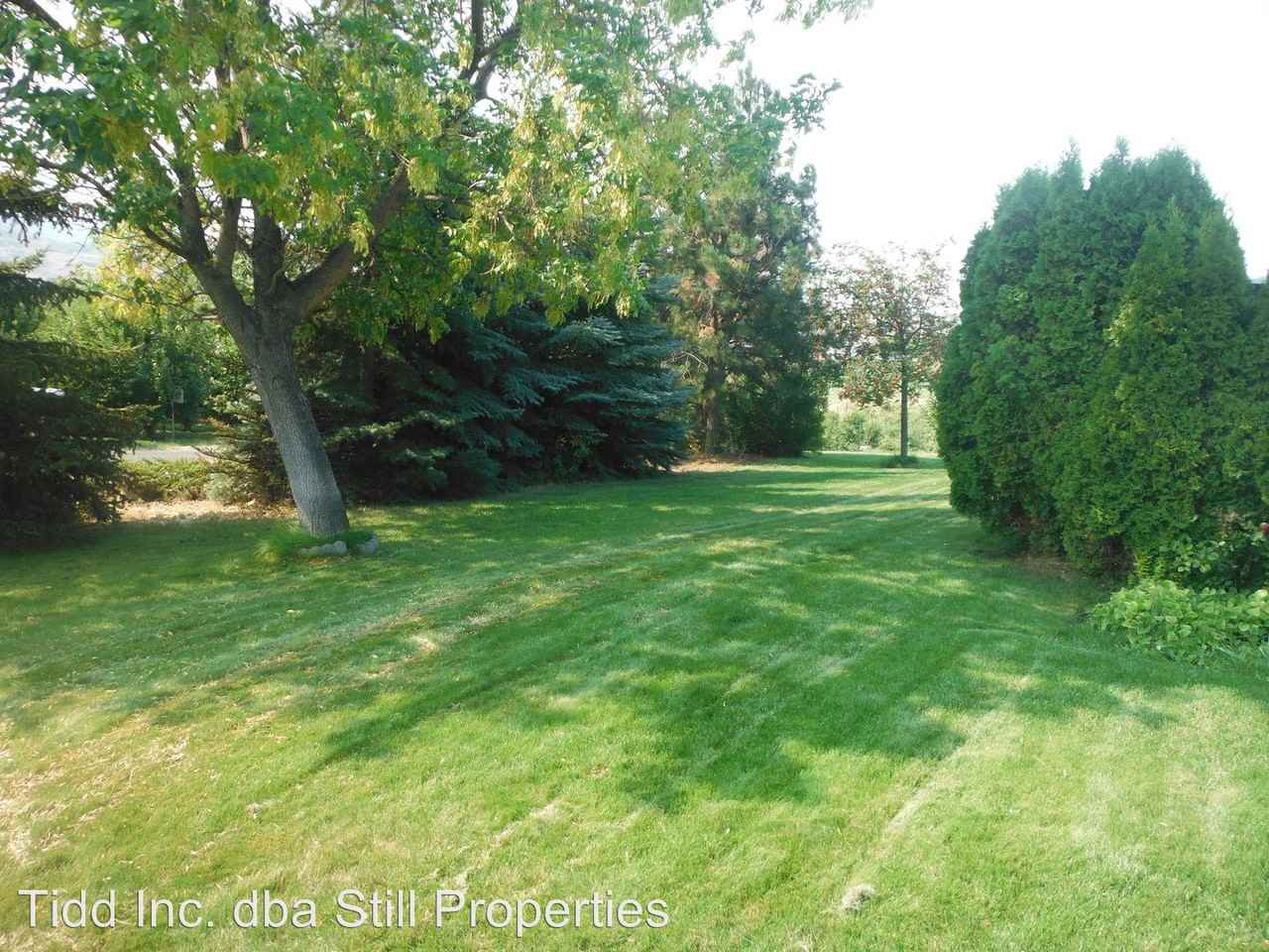 3777 10th St SE - Photo 3 of 15