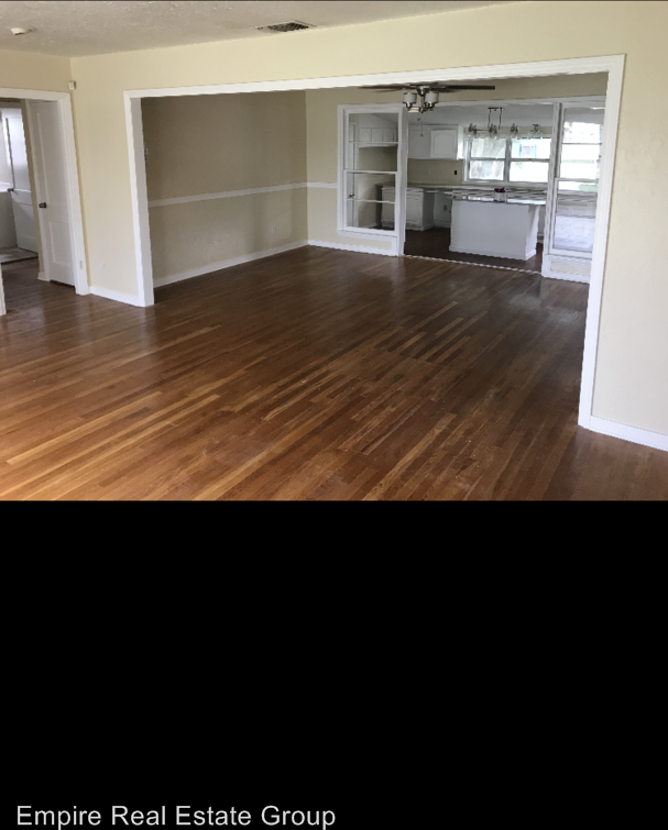 707 W Ave H - Photo 2 of 8