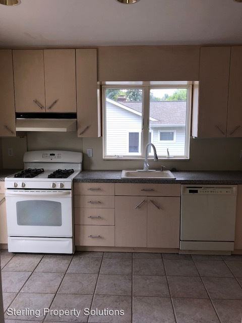 291 Sherman Ave - Photo 2 of 31