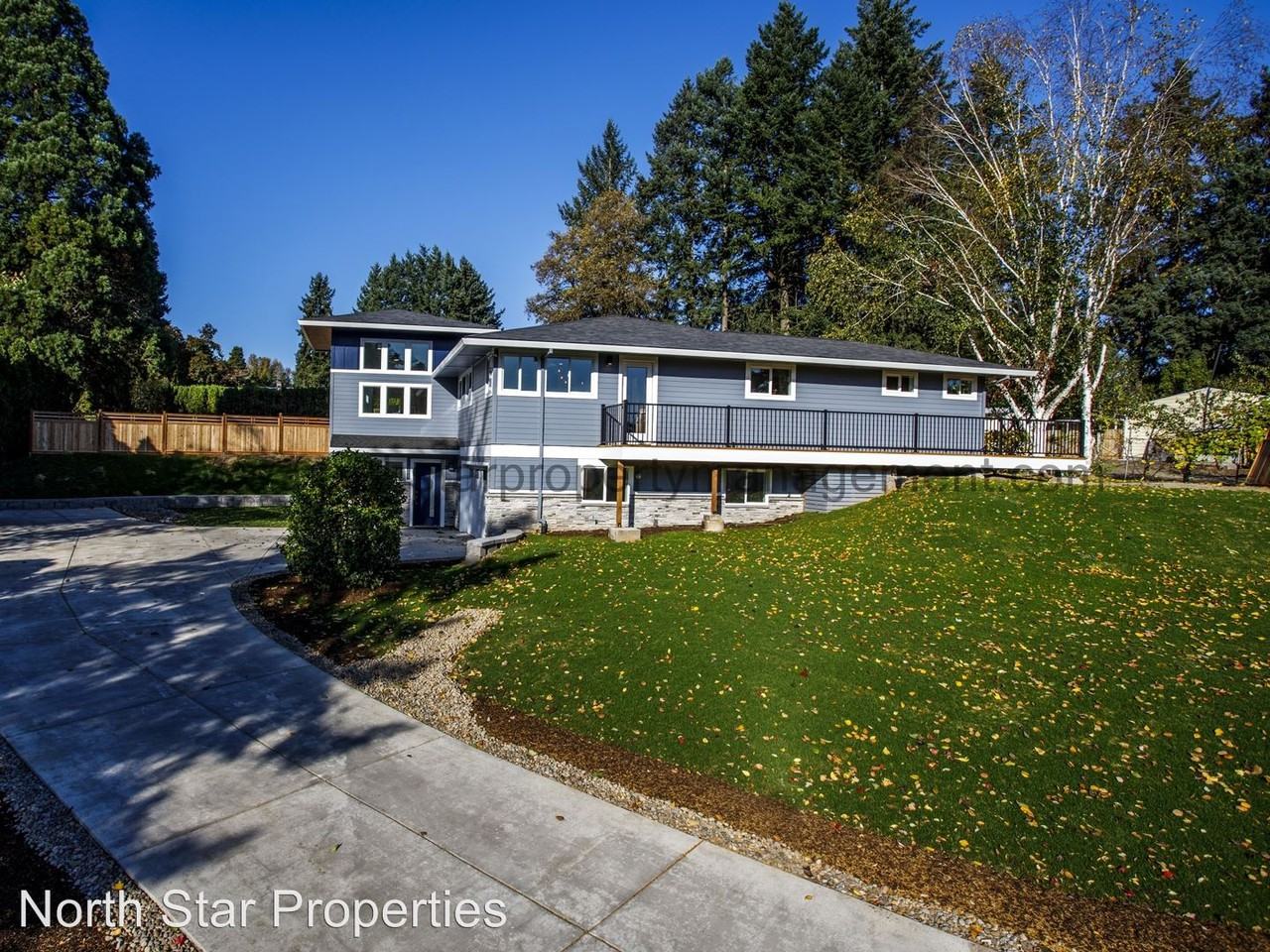 13185 SW 115th Ave - Photo 2 of 39