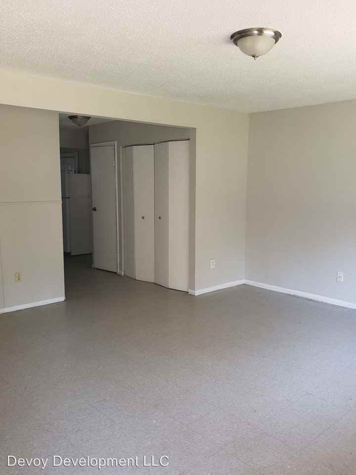 7809 Ellington Dr - Photo 3 of 13