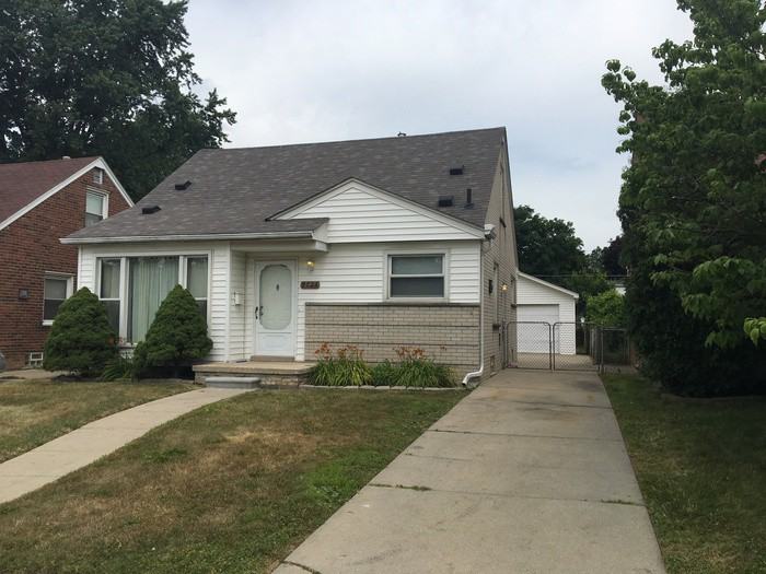 9724 Lenore Ave - Photo 2 of 37