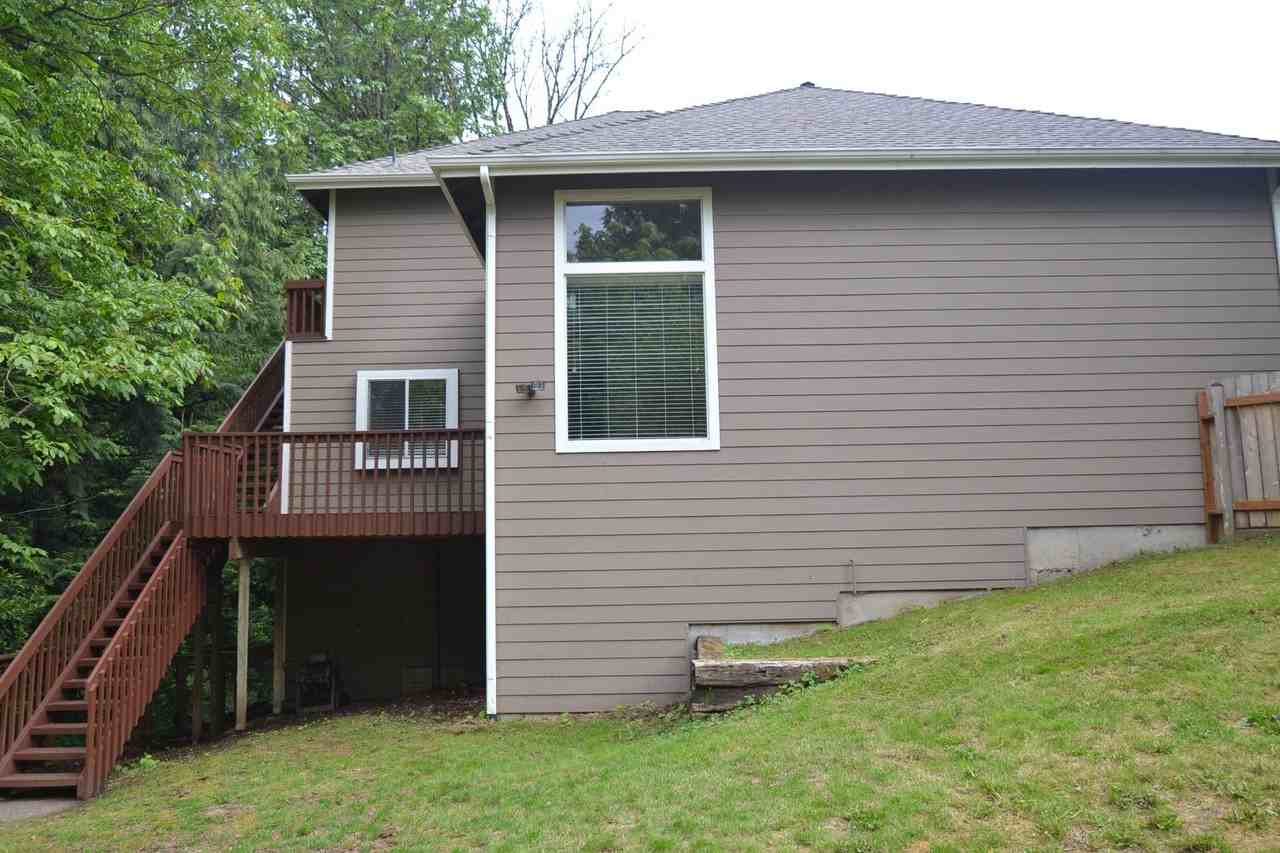 950 SW 11th Pl - Photo 2 of 16