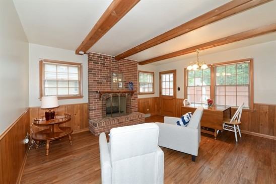 5321 S Catherine Ave - Photo 3 of 10