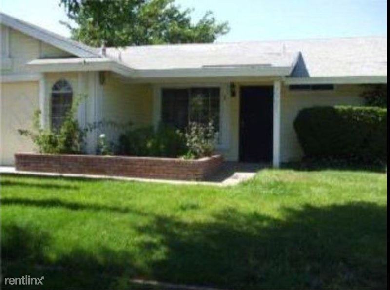 7725 Rushlight Ave - Photo 2 of 7