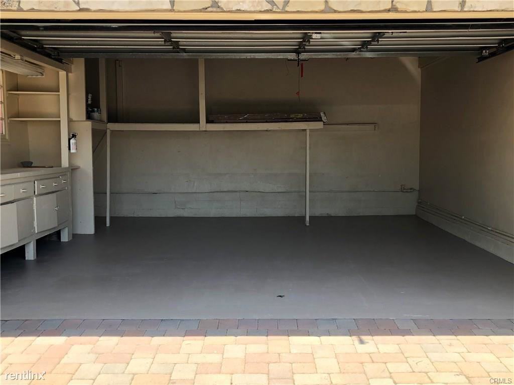 25800 Matfield Dr - Photo 2 of 11