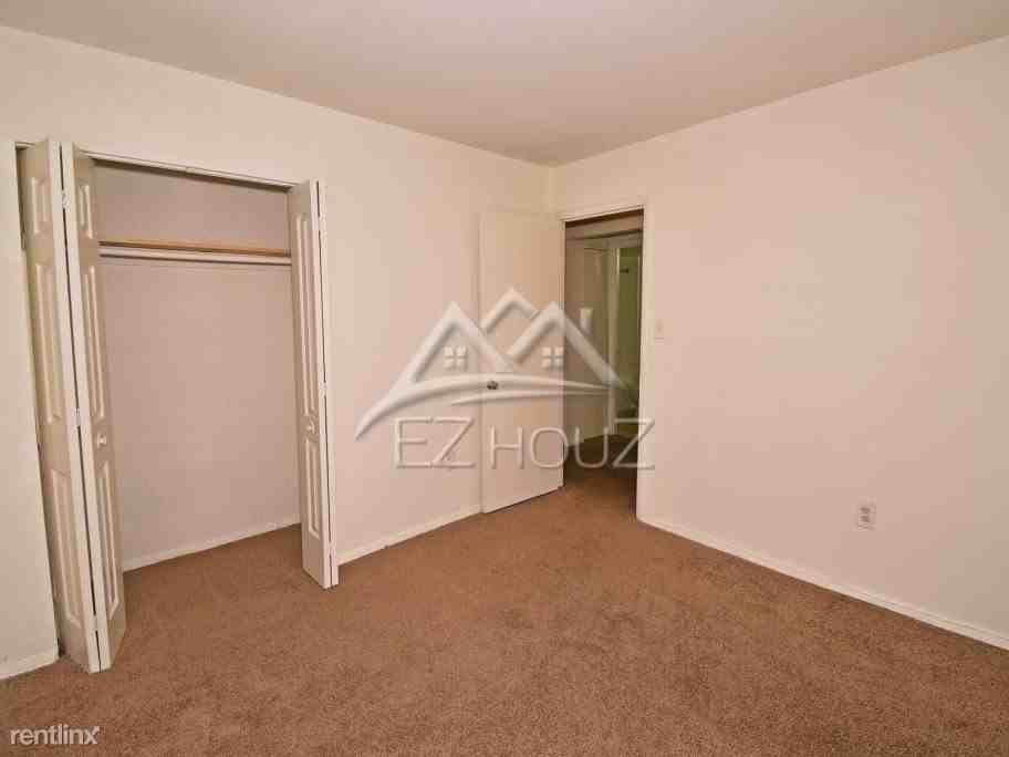 4304 Seminole Ave #T - Photo 3 of 15