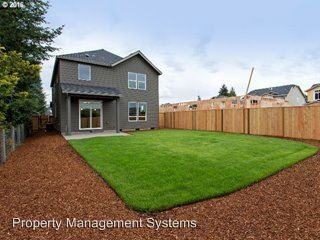 1475 S Juniper St - Photo 3 of 35