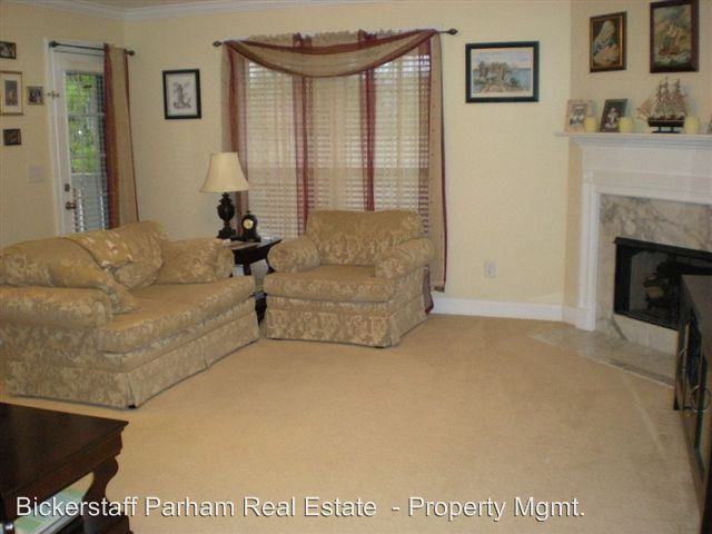 5102 Briarwood Ct - Photo 2 of 9