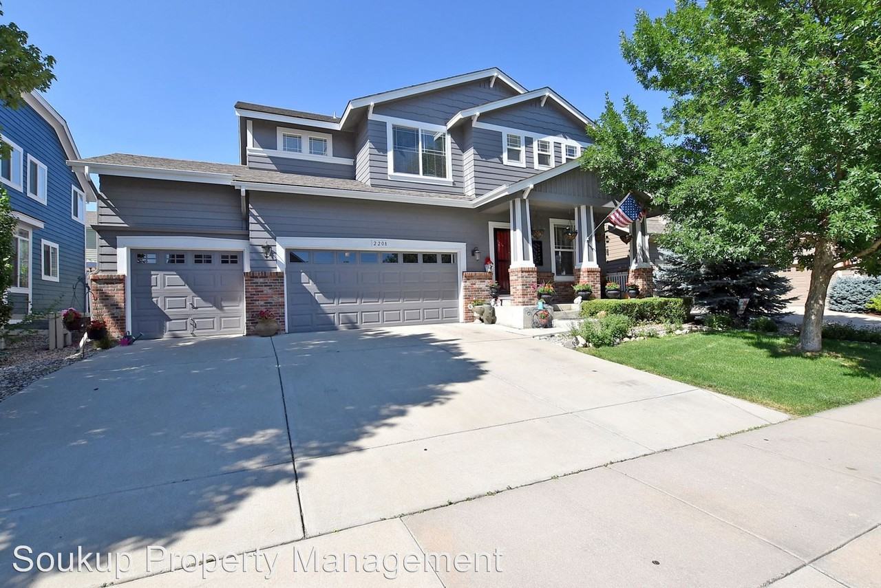 2208 Fossil Creek Pkwy - Photo 2 of 36